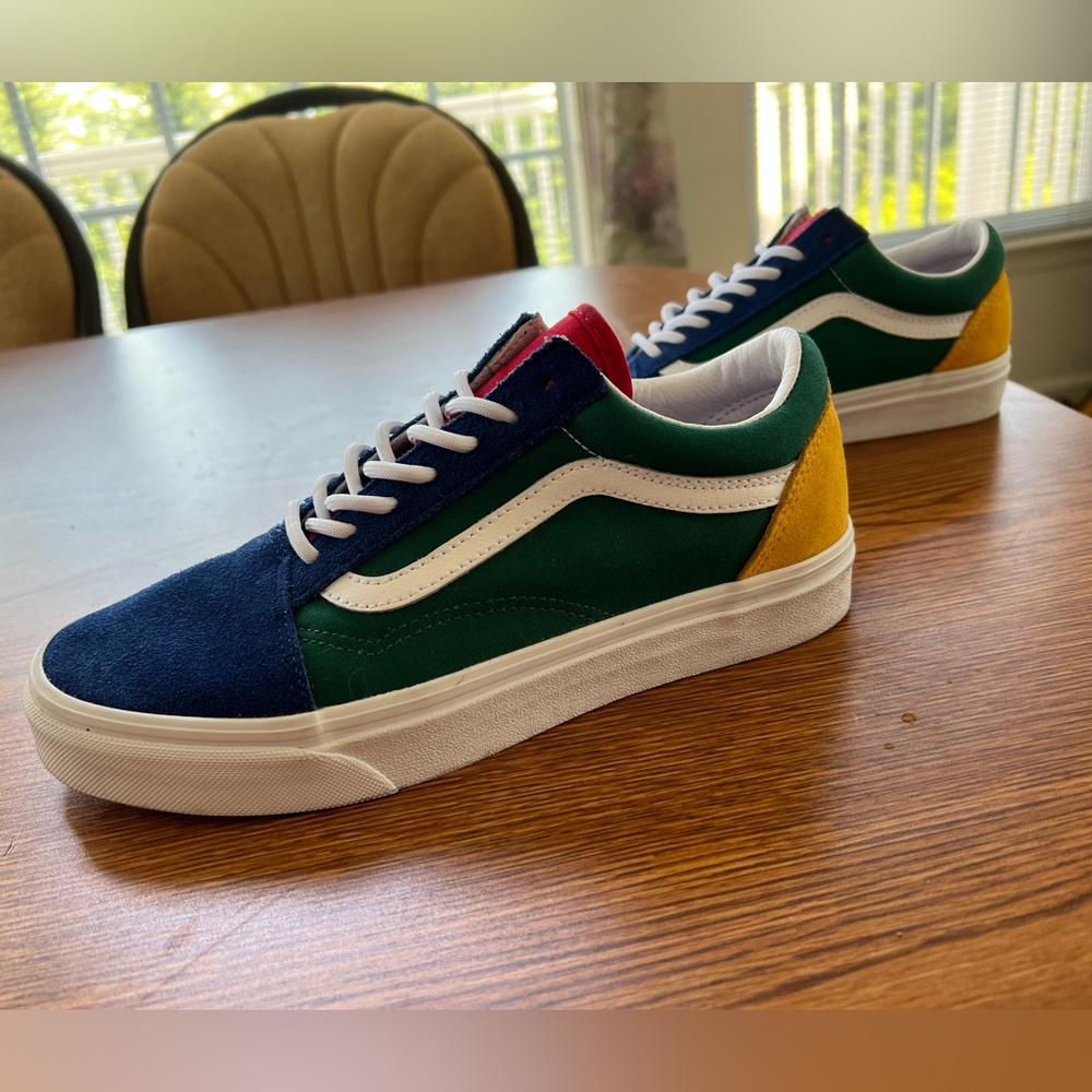 Vans Yatch Club Old Skool - Men’s 6.5 Women’s 8